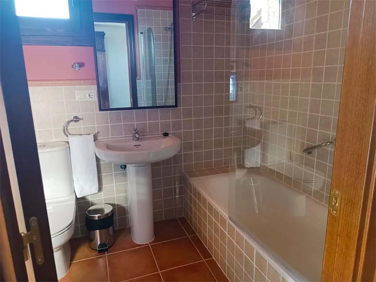 Apartamentos Jaca Mirador De Badaguas 3000 מראה חיצוני תמונה